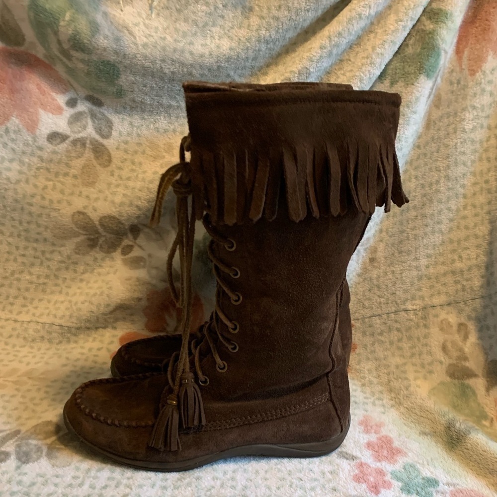 LL Bean women’s tall lace up shearling moccasins 6